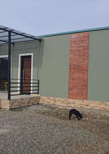 Photo de galerie - Enduit et revêtement des façades extérieures de la maison.