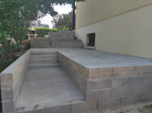 Photo de galerie - Réalisation d'escalier en béton avec différents paliers.