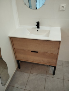 Photo de galerie - Remplacement d'un lavabo par un meuble vasque 