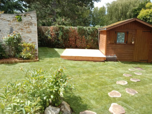 Photo de galerie - Gazon de placage 
Terrasse bois 
