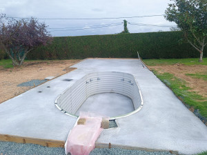 Photo de galerie - Piscine water air,fouilles,réseaux, dalles.