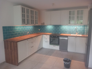 Photo de galerie - Pose de carrelage mural dans une cuisine