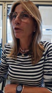 Photo de galerie - Je suis auxiliaire  de vie aide aux personnes  avc difficultés  .aide à la toilette  .aide au lever et coucher préparation  de repas 