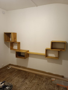 Photo de galerie - Rangement mural sur mesure 