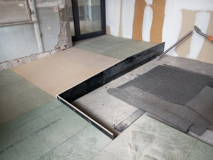 Photo de galerie - Rampe accès PMR