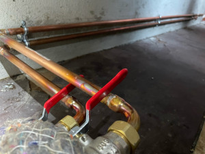Photo de galerie - Piquage sur réseau hydraulique pour l’installation d’un nouveau radiateur 