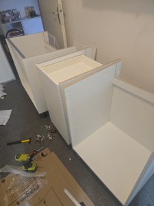 Photo de galerie - Pose éléments cuisine 1/2