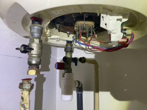 Photo de galerie - Dépannage d'un chauffe eau