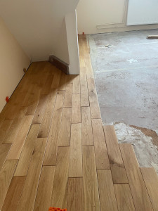 Photo de galerie - Pose parquet massif 