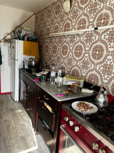 Photo de galerie - Cuisine avant nettoyage 