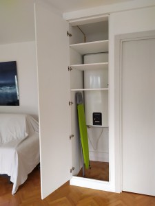 Photo de galerie - Placard sur mesure avec chaudière à l'intérieur