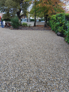 Photo de galerie - Après pose cailloux gravillonnage 