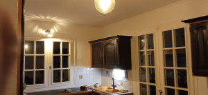 Photo de galerie - Réalisation de l'éclairage d'une cuisine.