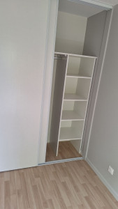 Photo de galerie - Agencement dun placard avec portes coulissante 