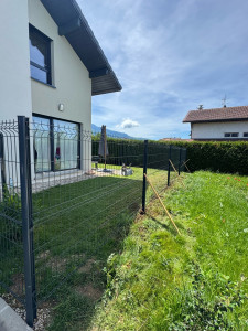 Photo de galerie - Clôture jardin à Loisin! 