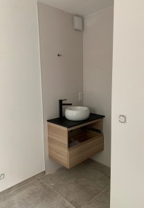 Photo de galerie - Montage et Pose d’un meuble de salle de bain + vasque + robinetterie + évacuation PVC 