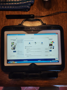 Photo de galerie - Une remise à neuf d'un vieux appareil de communication 