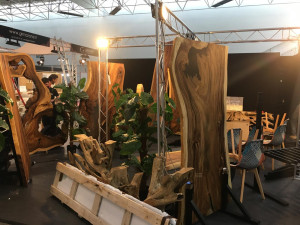Photo de galerie - Montage de stand (foire de Caen)