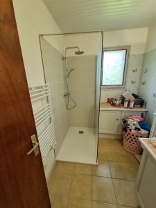 Photo de galerie - Remplacement d'une douche 80×80 par une douche en 120×80  réalisation complète placo carrelage et installation du sanitaire 