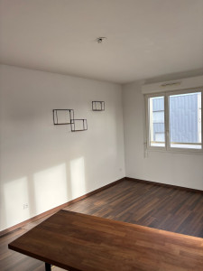 Photo de galerie - Apparemment refait entièrement à neuf .