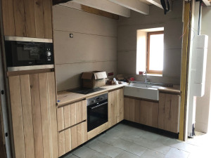 Photo de galerie - Cuisine en chêne design propre