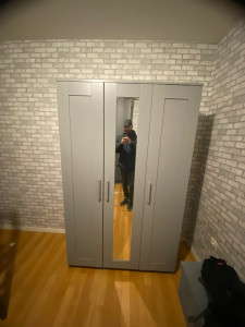 Photo de galerie - Montage la vestiaire 