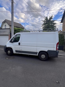 Photo de galerie - Bonjour ! ?Je suis disponible les week-ends pour des livraisons ainsi que pour des services généraux. N’hésitez pas à me contacter si vous avez besoin, je serai ravi de vous aider