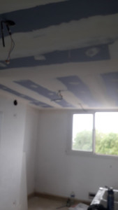 Photo de galerie - Pose faux plafond phonique 