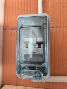 Photo de galerie - Tableau secondaire pour prise renforcée véhicule électrique 