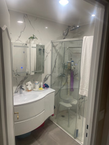 Photo de galerie - Salle de bain après 