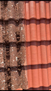 Photo de galerie - Bonjour la société air 2 eau spécialisé dans la couverture, vous propose ses services pour demoussage de toiture 