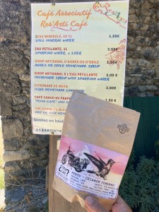 Photo de galerie - J’ai créé le Res’Arti Café et je me charge de sa communication. 