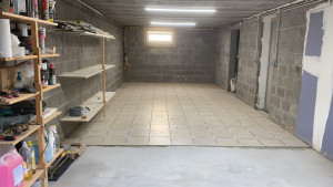 Photo de galerie - Pose de carrelage dans un garage 