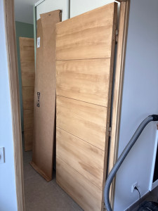 Photo de galerie - Modernisation porte effet bois 