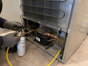 Photo de galerie - Réparation sur un frigo domestique 