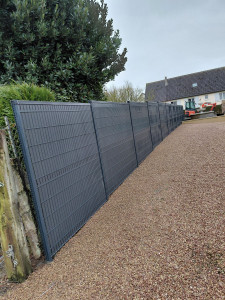 Photo de galerie - Bricolage et multi services