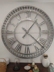 Photo de galerie - Horloge murale diamètre 1300