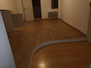 Photo de galerie - La pose parquet stratifié  appartement aux centre ville de toulon un T2