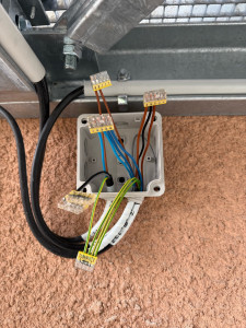 Photo de galerie - Boîte de dérivation allumage avec détecteur 