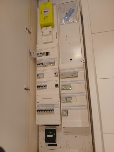 Photo de galerie - Installation de tableaux de bâtiment 