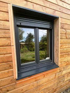 Photo de galerie - Pose d’entourage de fenêtre