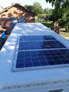 Photo de galerie - Panneau solaire sur camping car 