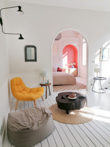 Photo de galerie - Restructuration, rénovation et décor d'un appartement ancien en bord de mer