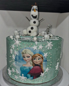 Photo de galerie - Layer cake la reine des neiges 