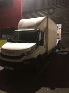 Photo de galerie - Camion 20m3 avec hayon 