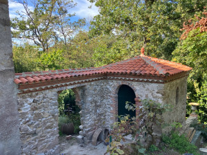 Photo de galerie - Rénovation d’un toit, tuile, génoise et corniches