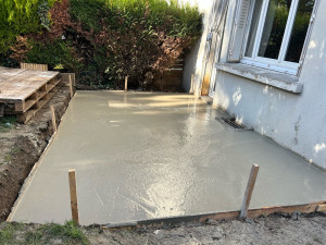 Photo de galerie - Création du terrain au béton