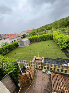 Photo de galerie - Pose de gazon rouleau 