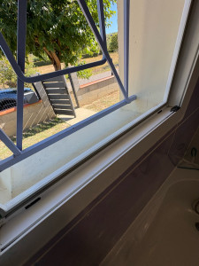 Photo de galerie - Lavage vitre plus encadrement