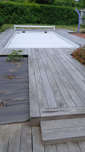 Photo de galerie - Nettoyage d'une terrasse de piscine 